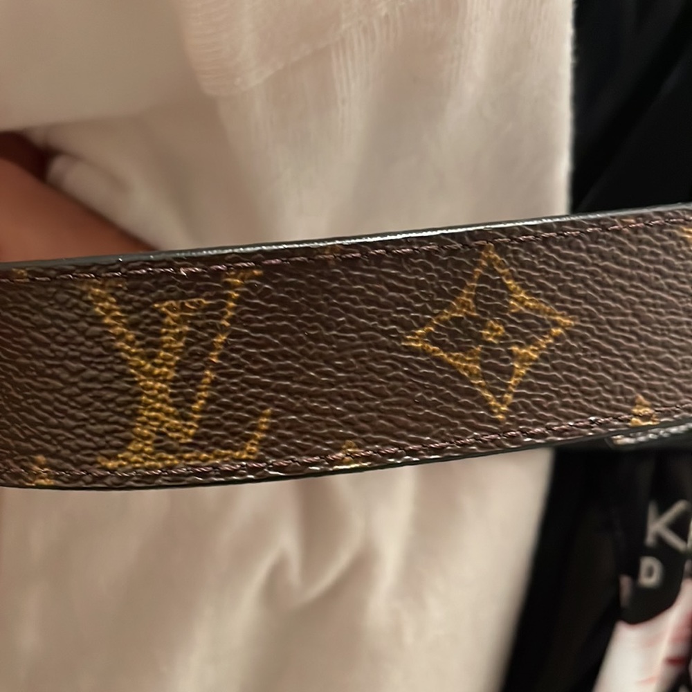 Sold  / Louis Vuitton Monogram reversible belt 80/32 - Picture 13 of 16